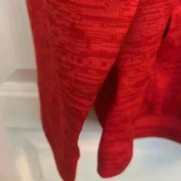 Men's Boston Red Sox Majestic Red  2018 World Series Fleece Pullover Hoodie - Picture 8 of 8